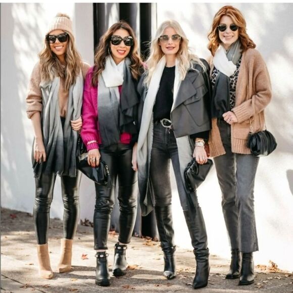 Cushnie Scarf Carly Ombre Print Scarf/Cover up NWT PERFECT GIFT - Picture 4 of 11